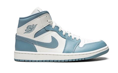 blauwe nike schoenen jordan|Jordan 1 Blauw Schoenen (15) .